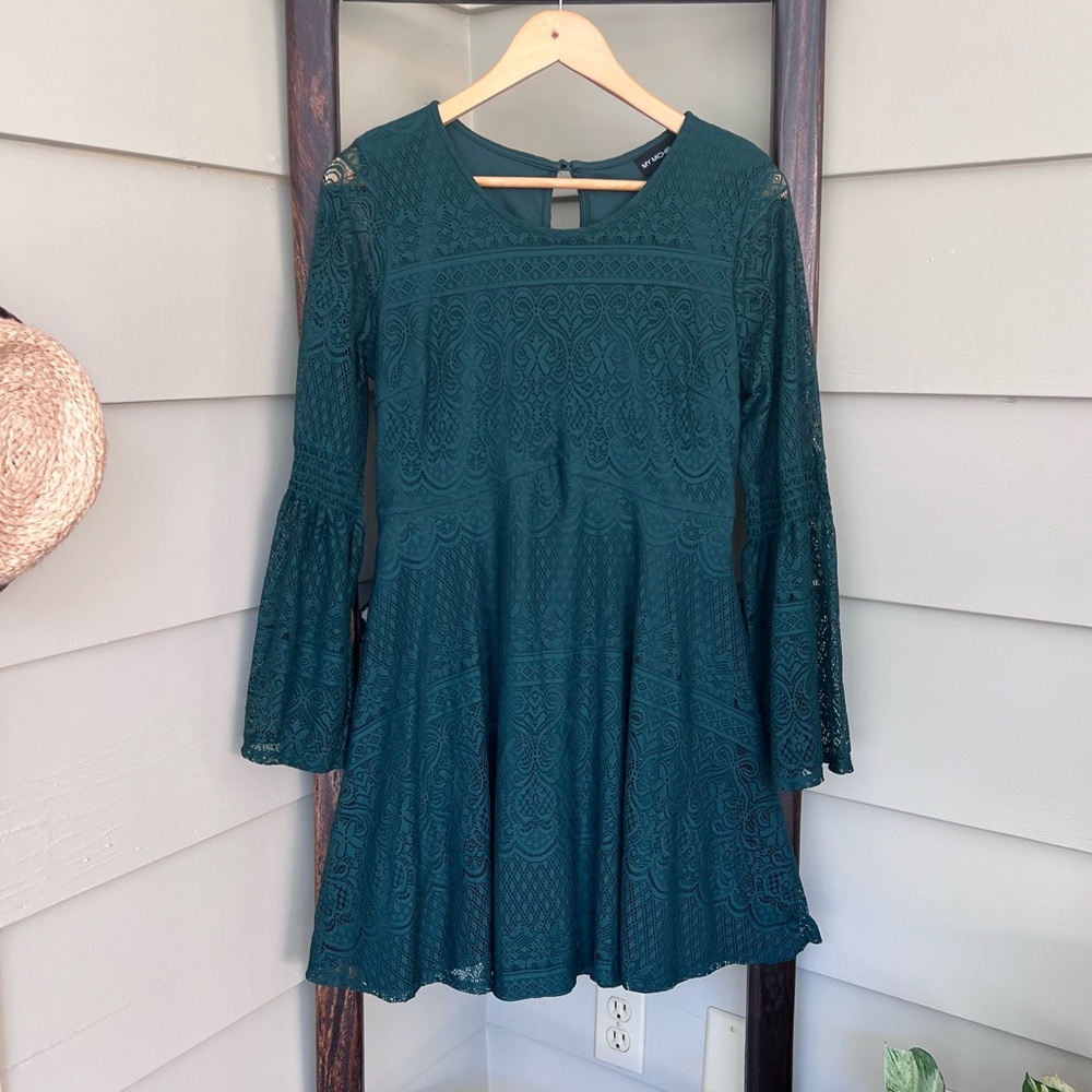 My Michelle Lace Cocktail Dress Juniors Large Green 3/4 Bell Sleeve Fit & Flare